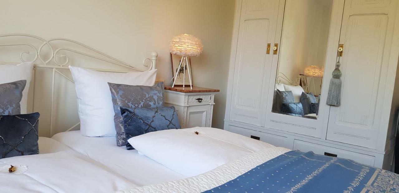 Das Kleine Hotel Iphofen, Fruehstueckszauber, No Waste, Nachhaltig, Nahe Aller Weingueter, Knauf Gips Kg Und Connekt, Kleines Secret Mit Garten & Terrassen, Tv Mirrorring, 55" Tv, Fine Dining, Hunde Willkommen Exterior foto