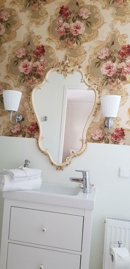 Das Kleine Hotel Iphofen, Fruehstueckszauber, No Waste, Nachhaltig, Nahe Aller Weingueter, Knauf Gips Kg Und Connekt, Kleines Secret Mit Garten & Terrassen, Tv Mirrorring, 55" Tv, Fine Dining, Hunde Willkommen Exterior foto